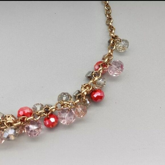 LOFT Necklace Boho Pink Cluster Beaded Bib Pendant Gold Tone Chain 20 Inch - Picture 6 of 7